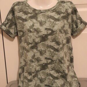 Wonderly Studio Camo print short sleeve oversized top Size Small